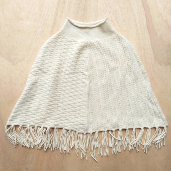 Unknown Sweaters - Vintage Cream Knit Shawl Poncho Fringe Women's Small